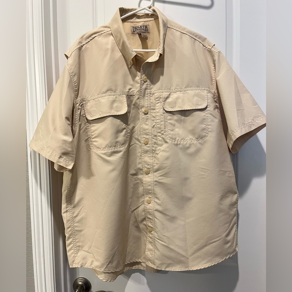 Duluth Men”s Beige Vented Button - Up SS Fishing Outdoor Mesh Shirt Size XL
